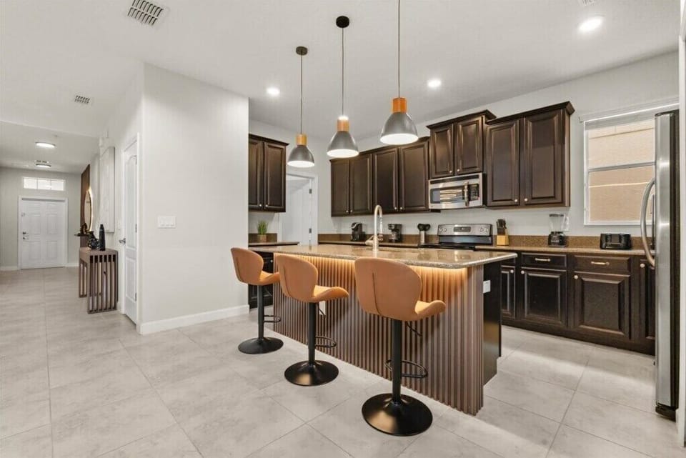 2924 Banana Palm Drive (8).jpg