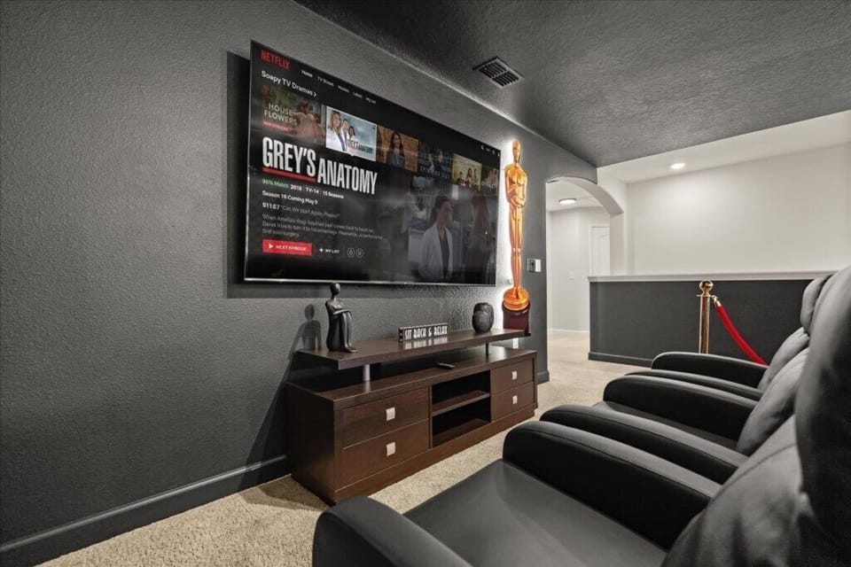 2924 Banana Palm Drive (17).jpg