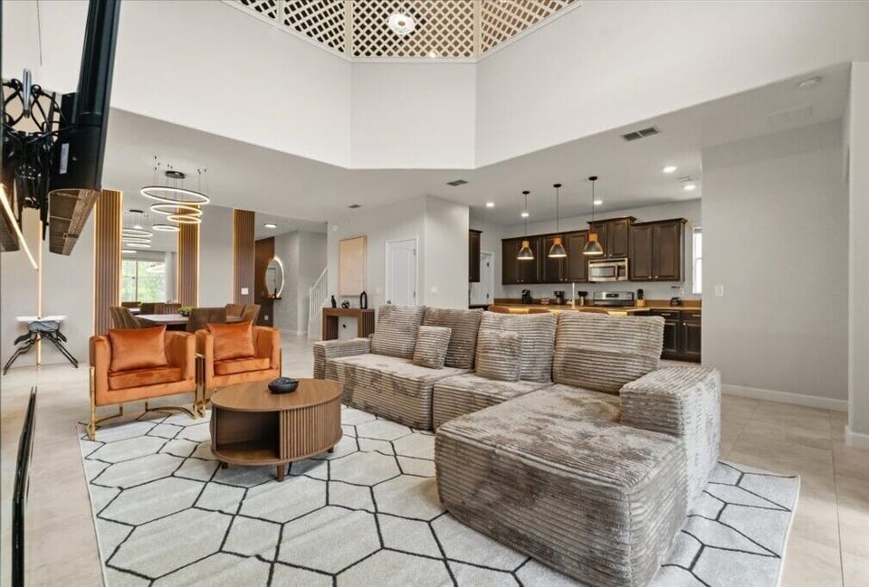 2924 Banana Palm Drive (2).jpg