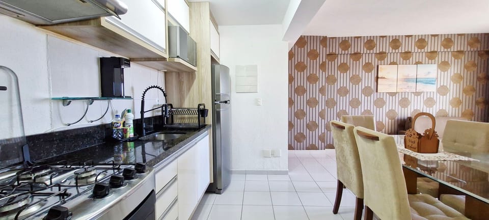 Standard Apartment | Private kitchen | Fridge, microwave, oven, coffee/tea maker