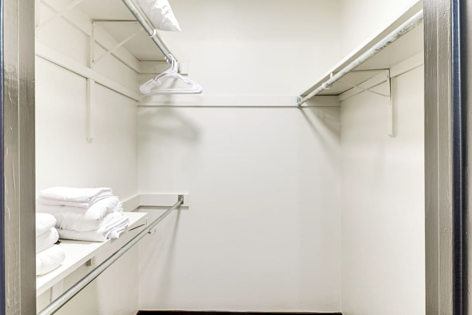 Walk-In Closet | 1st Floor | Access via Bedroom 1