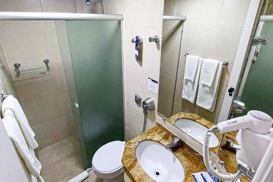 Shower, free toiletries, hair dryer, towels