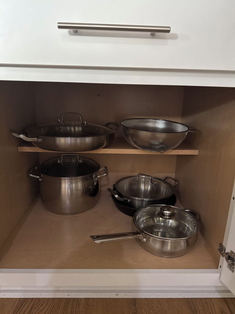 Cooking pots