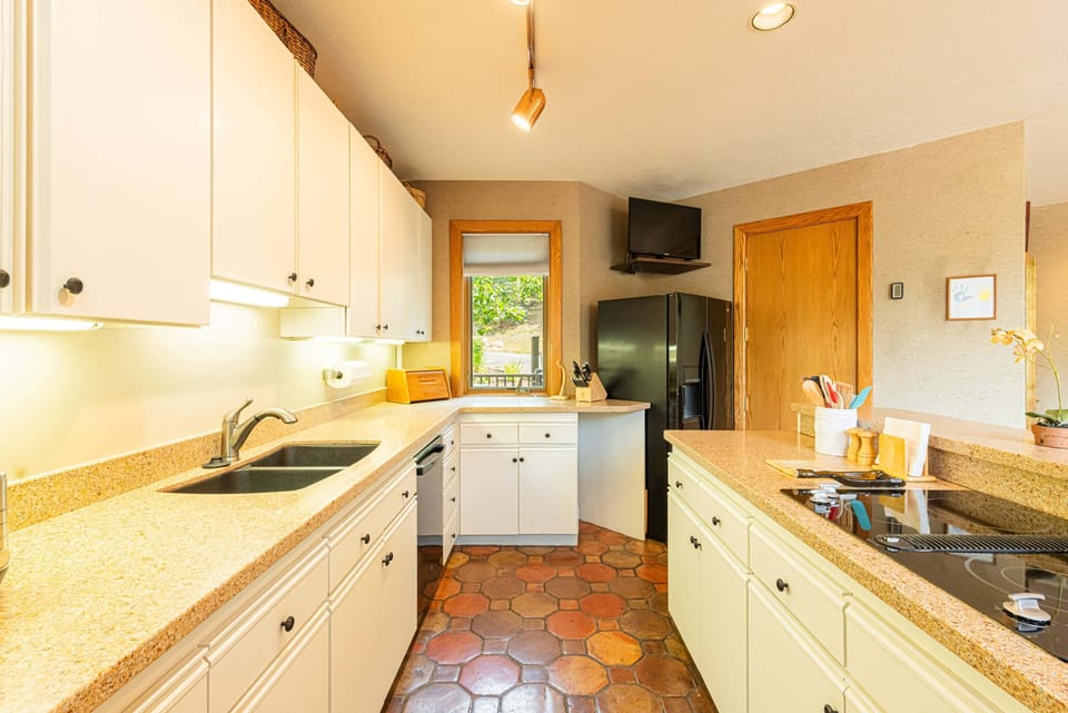 Plenty of counter space for preparing meals