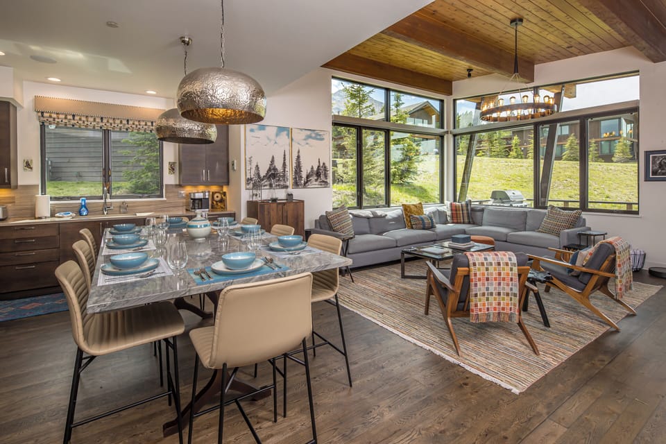 Open kitchen and living room | Lower Level