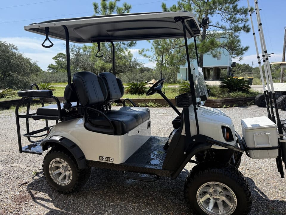 Bama Belle comes complete with a 4-seater golf cart equipped with fishing pole holders and cooler