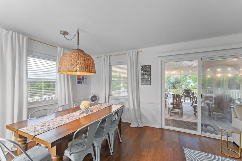 Gather around the newly updated kitchen with room for everyone