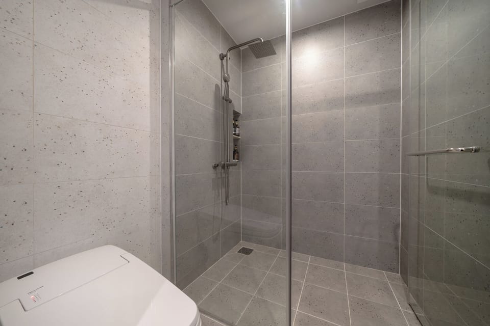 Double Room | Bathroom | Bathrobes, slippers, bidet