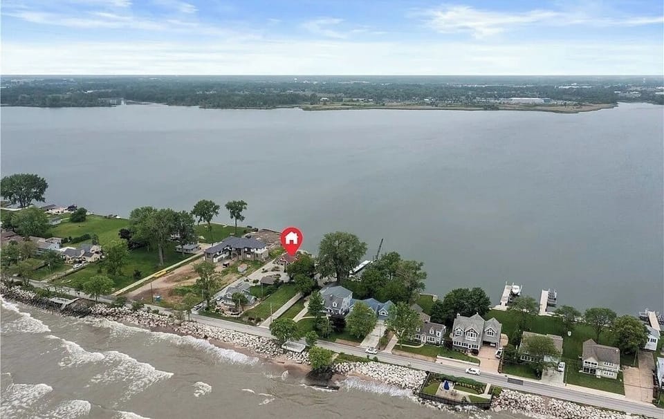 Sandusky-00033