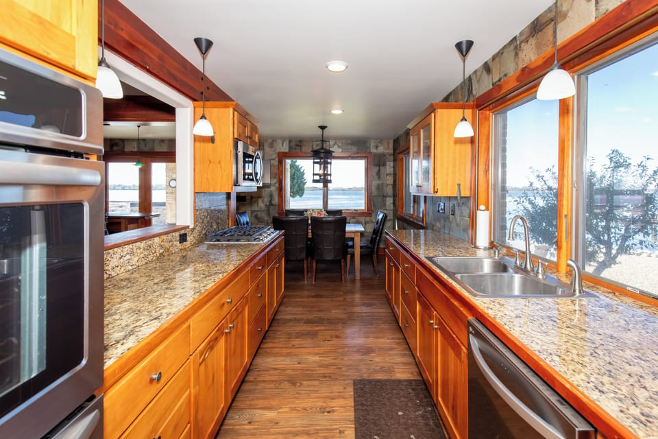 Kitchen Area with a View!
