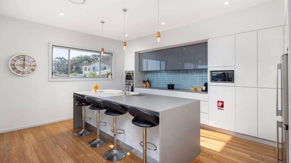 The Family Tide | Kitchen | Open Plan | Dishwasher | Microwave