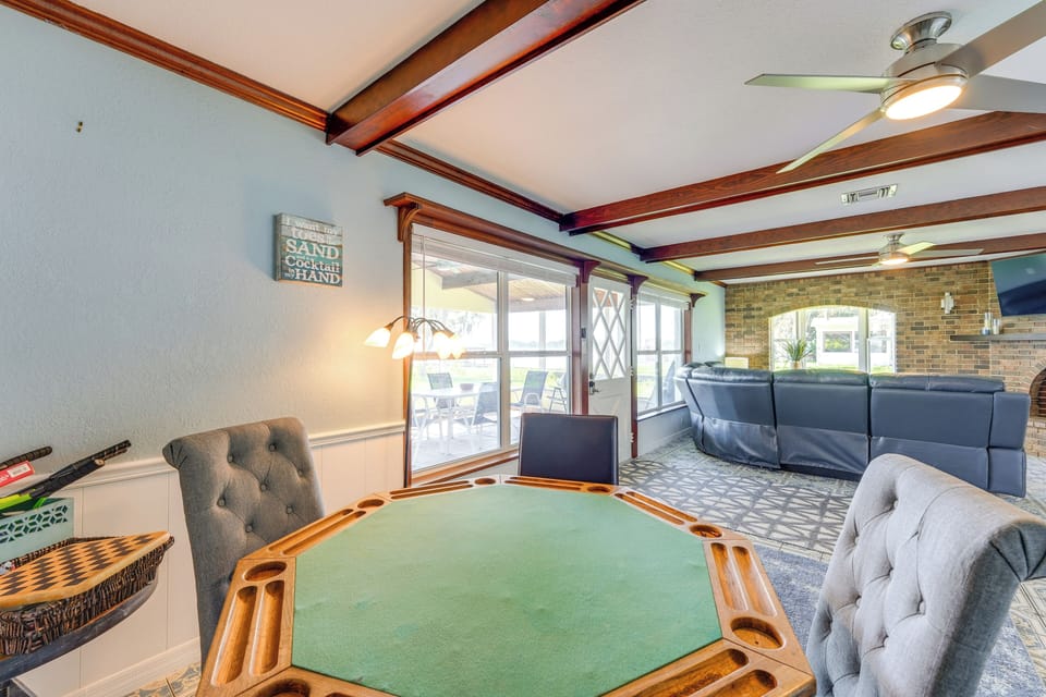 Poker Table