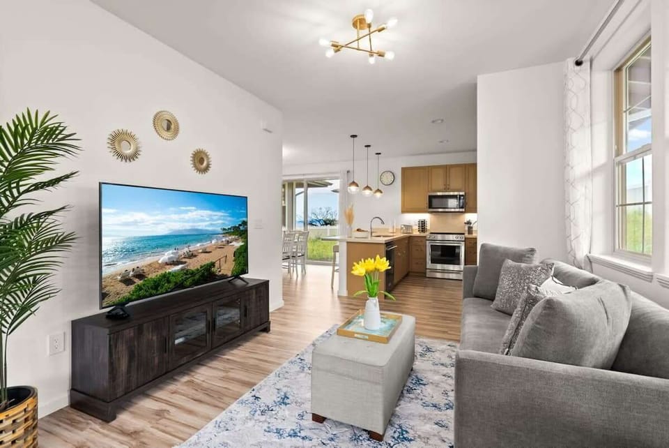 House, Pool Access, Mountain View (3 Bedrooms) | Living area