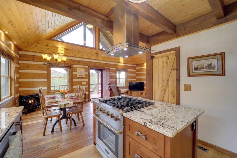 House (2 Bedrooms) | Interior