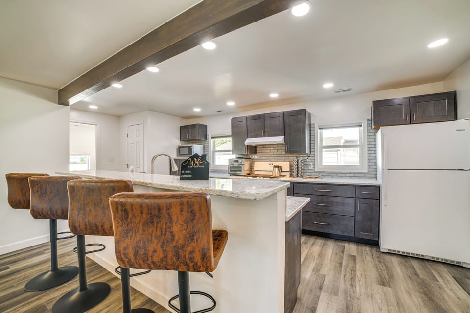 House (2 Bedrooms) | Interior