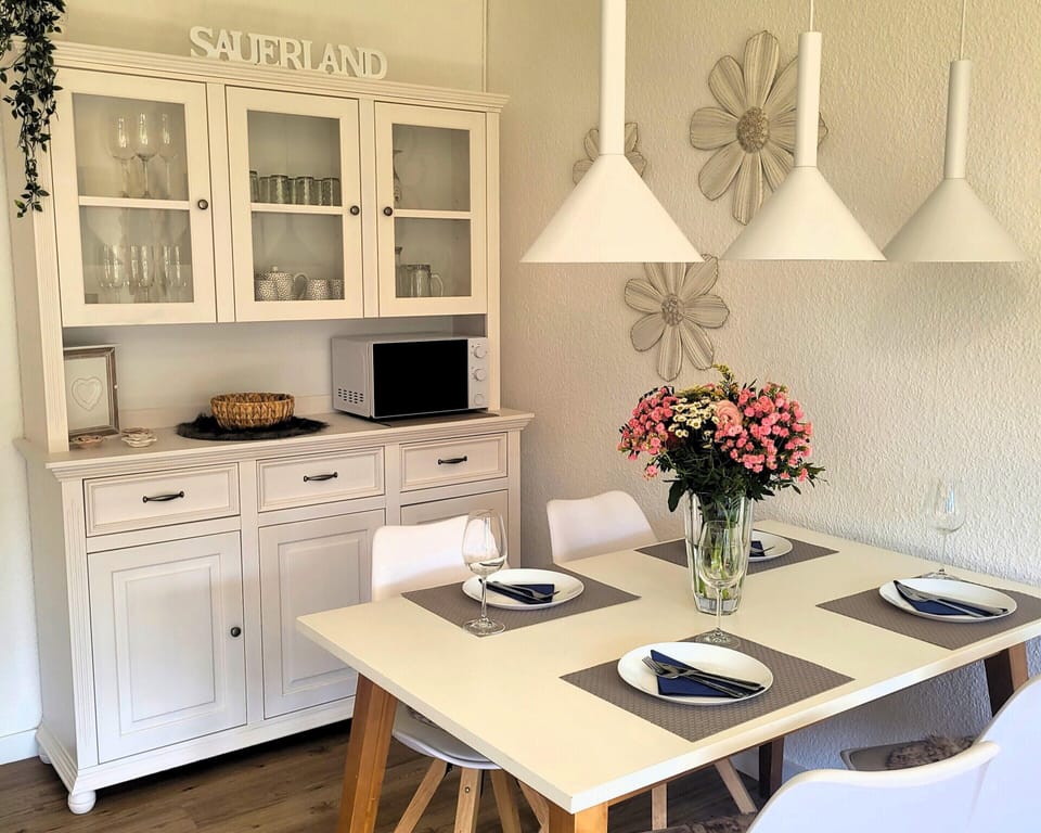 Apartment | Dining