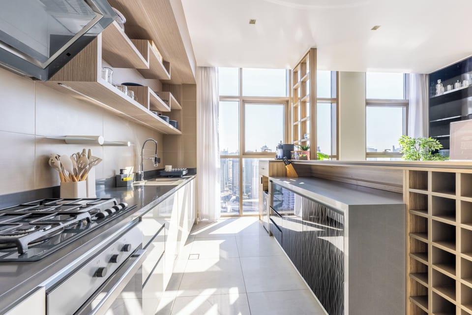 Stovetop, electric kettle, highchair
