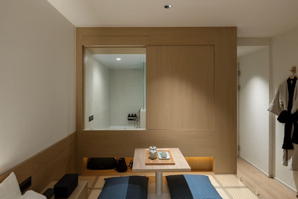 Deluxe Double Room | Free minibar, laptop workspace, soundproofing, free WiFi