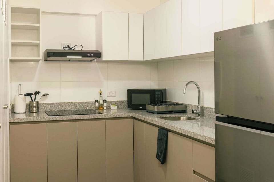 Modern and well-equipped kitchen