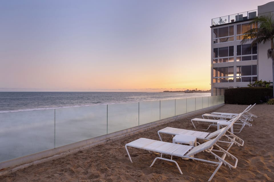 Lounge by the beach.