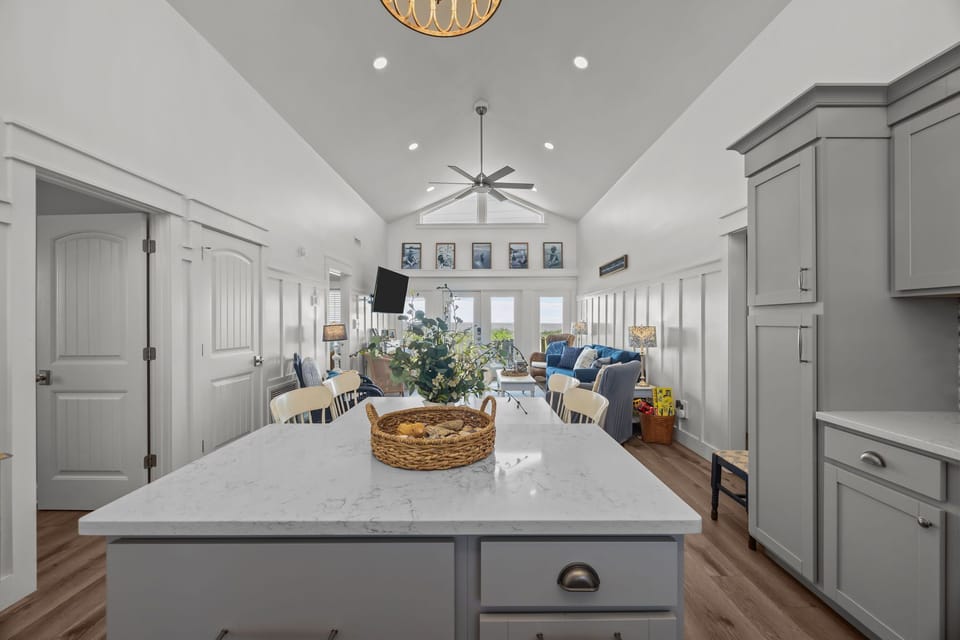 Enjoy a seamless flow from lounging to dining to entertaining
