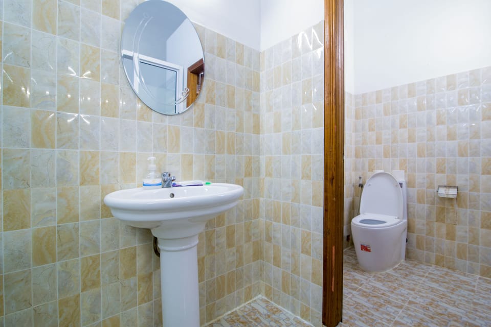 VIP Deluxe Suite | Bathroom sink