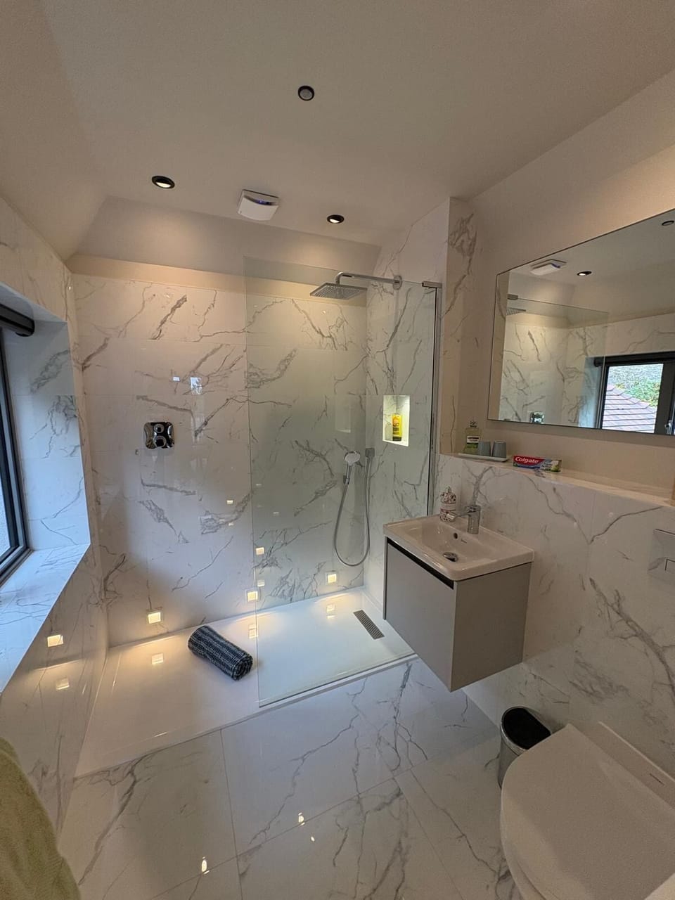 Luxury Suite, Garden View | Desk, laptop workspace, iron/ironing board, free WiFi