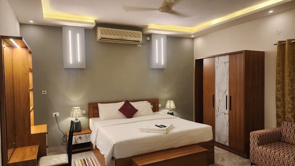 Deluxe Double or Twin Room | Iron/ironing board, free WiFi, bed sheets
