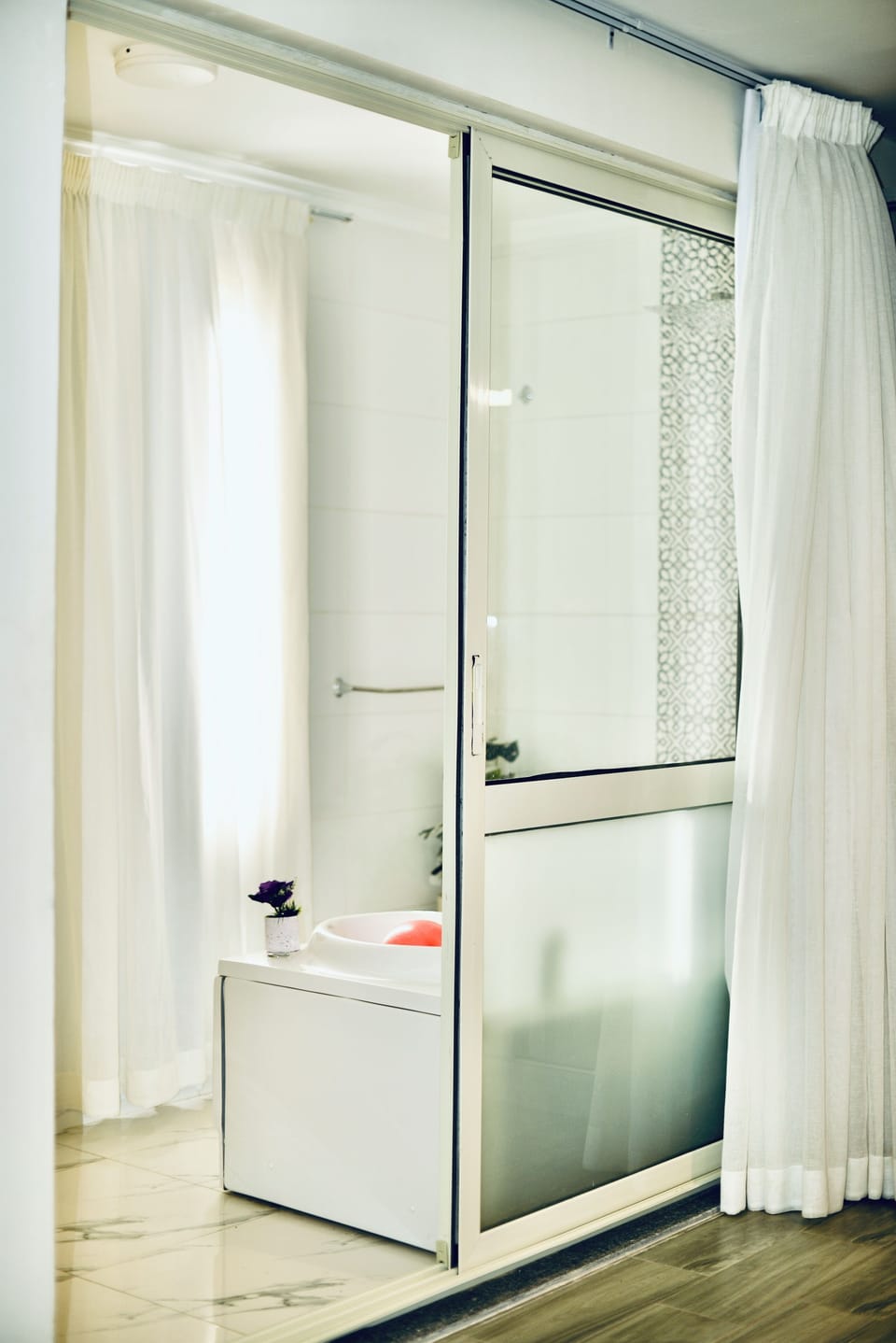 Deluxe Quadruple Room, Desert View | Bathroom | Shower, hair dryer, slippers, towels