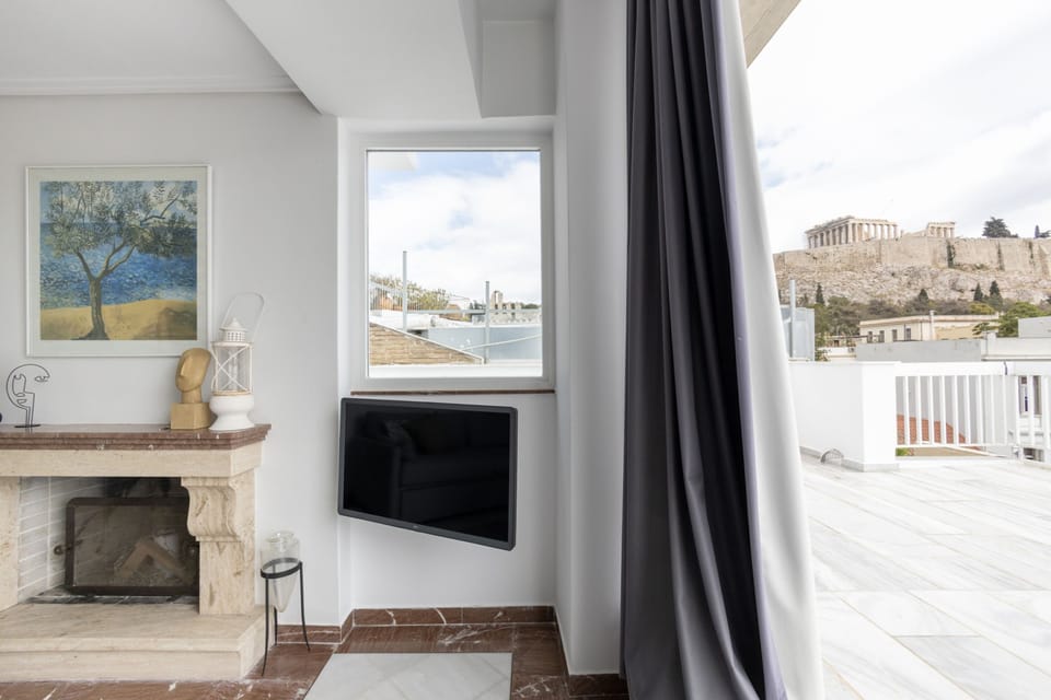 Massive 2-combo apt Unbeatable Acropolis Views 9pax Apartment in Athens