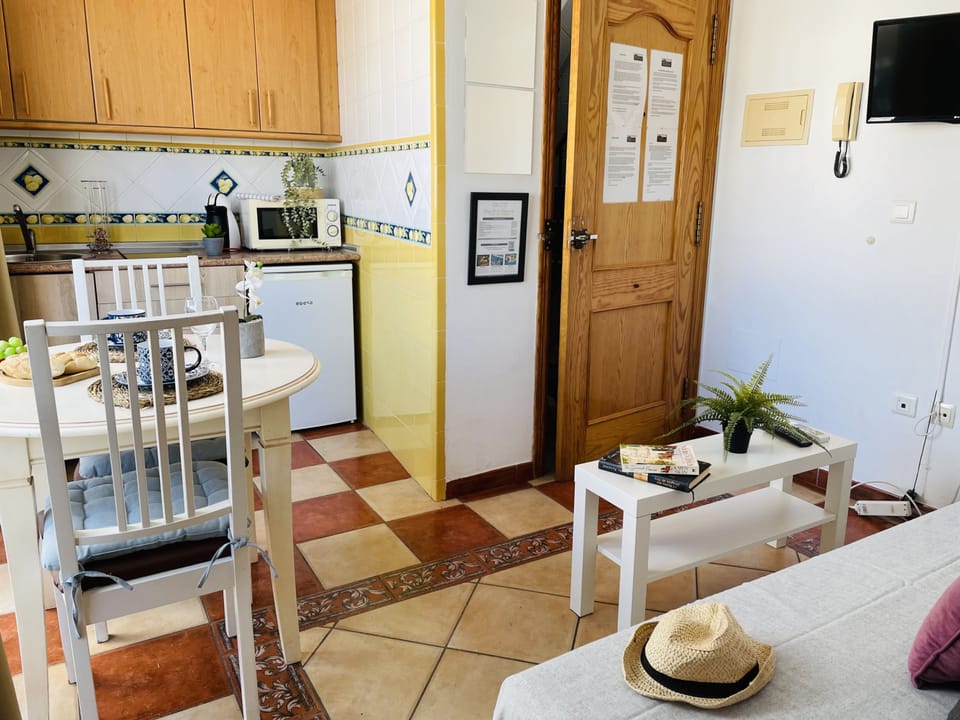 House | 1 bedroom