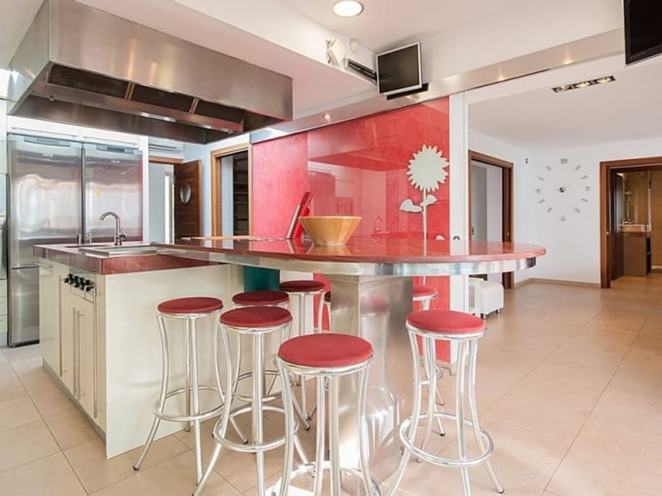House | 6 bedrooms