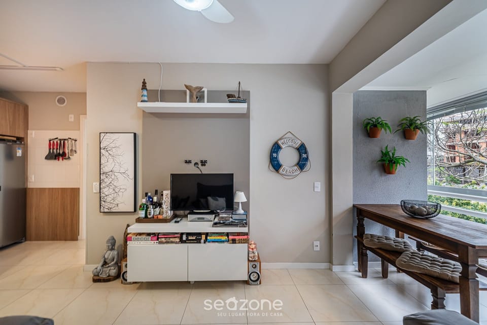 Basic Apartment | Interior