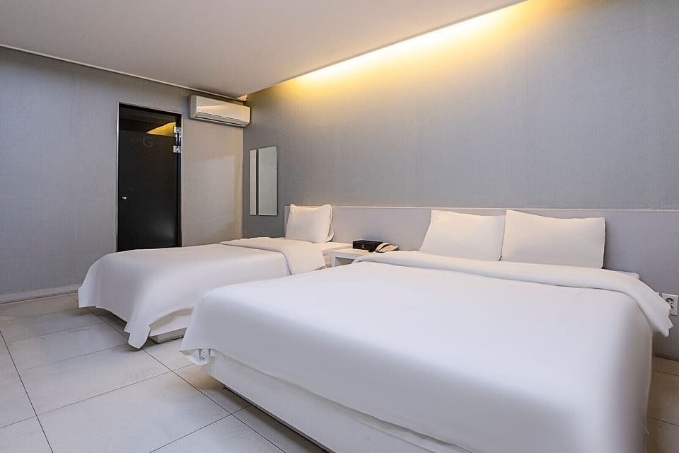 Soundproofing, WiFi, bed sheets