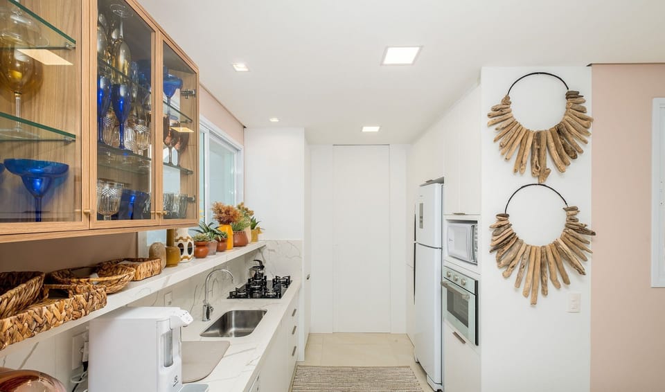 Basic Apartment | Private kitchen | Cookware/dishes/utensils