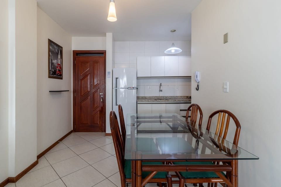 Apartment | Dining