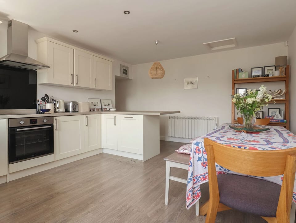 Fridge, microwave, dishwasher, toaster