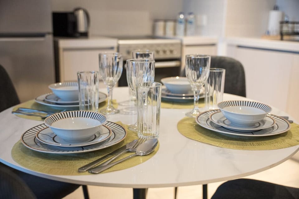 Luxury 1 bedroom getaway available on short term rental in Yas Island, Abu Dhabi, UAE