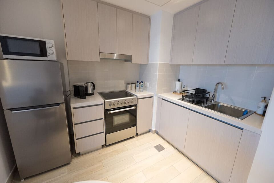Luxury 1 bedroom getaway available on short term rental in Yas Island, Abu Dhabi, UAE