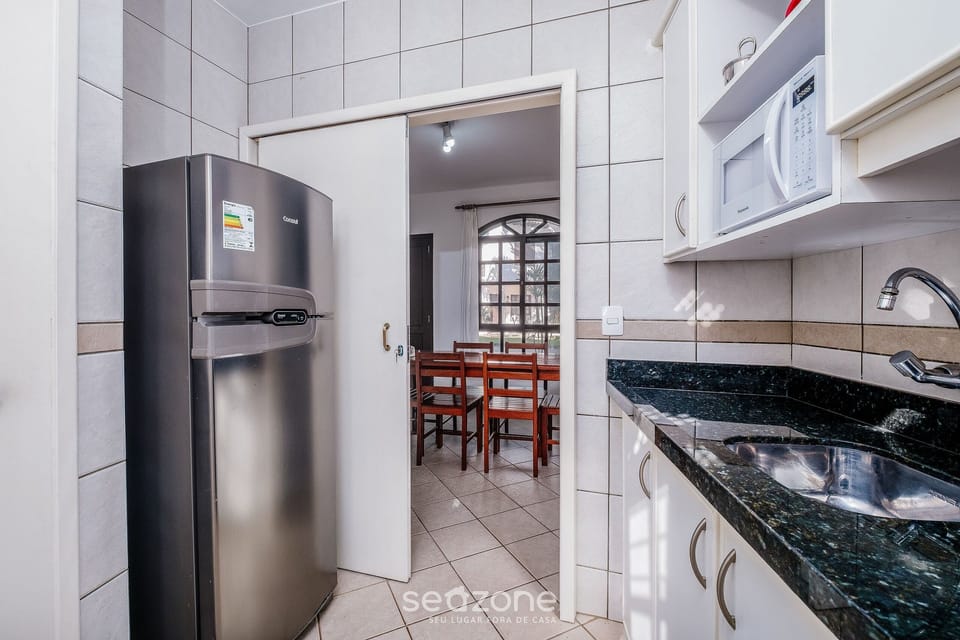 Basic Apartment | Private kitchen | Cookware/dishes/utensils