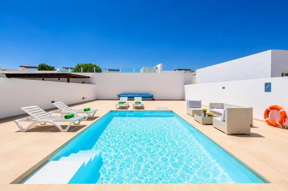 Beautiful villa with private pool and terrace