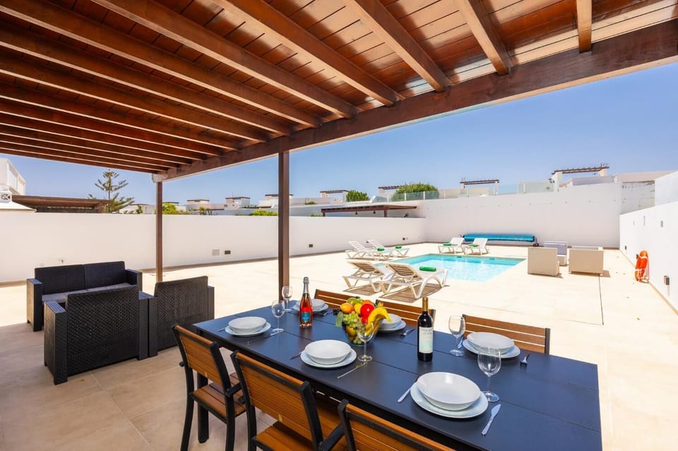 Sheltered terrace area
