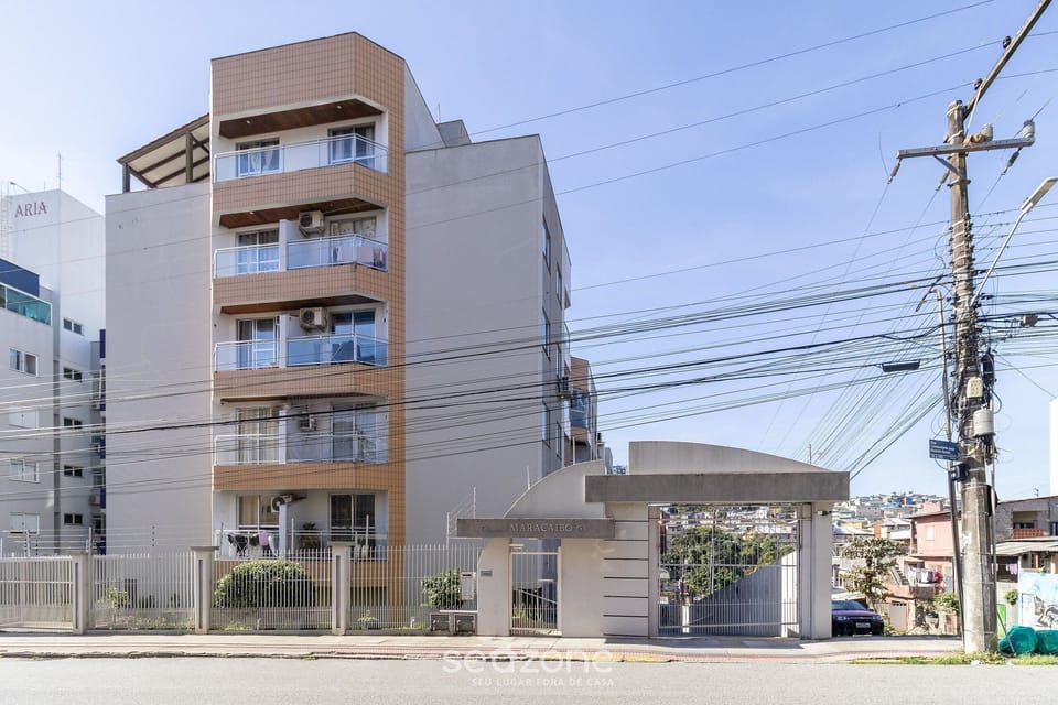 Basic Apartment | Exterior