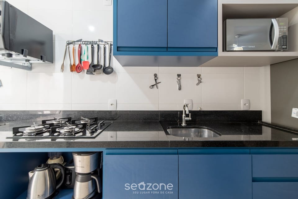 Basic Apartment | Private kitchen | Cookware/dishes/utensils