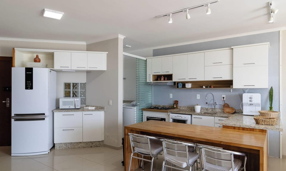 Basic Apartment | Private kitchen | Cookware/dishes/utensils