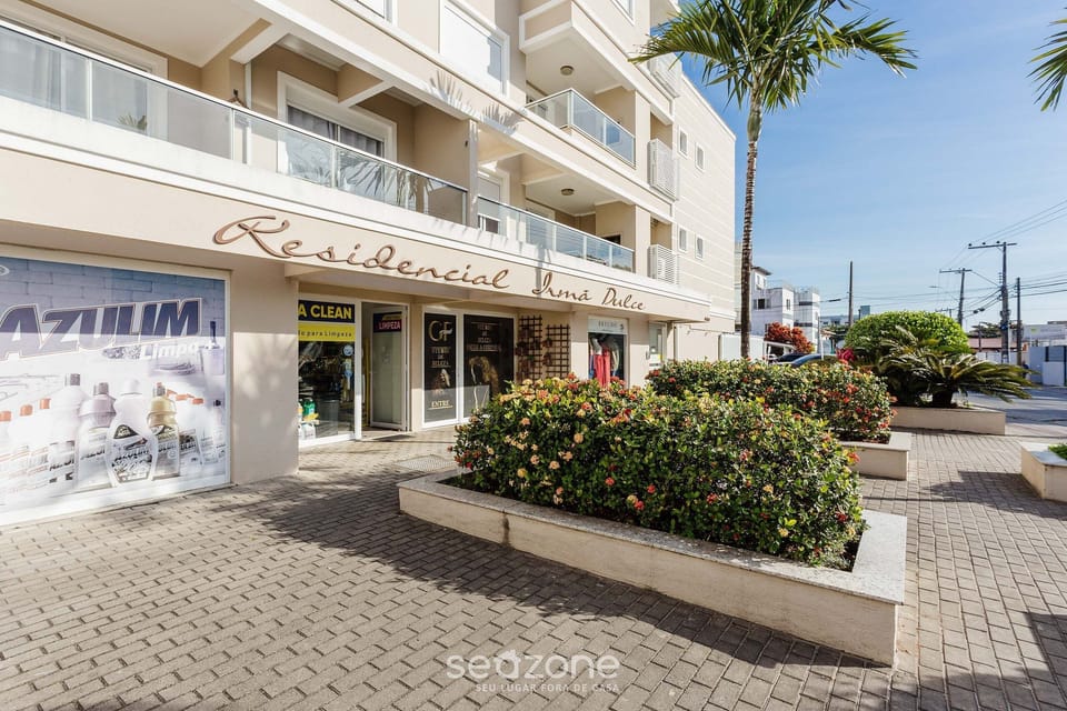Basic Apartment | Exterior