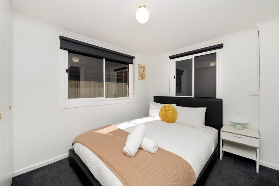 Bedroom 3 featuring queen size bed