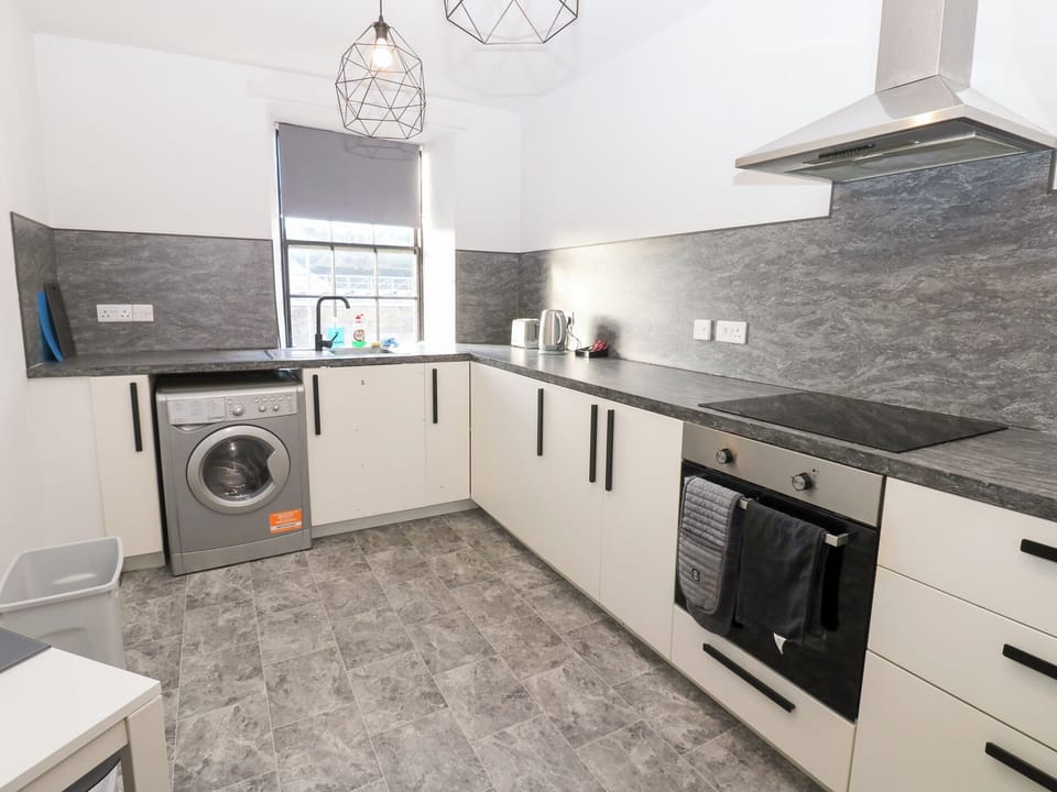 Cottage | Private kitchen | Cookware/dishes/utensils