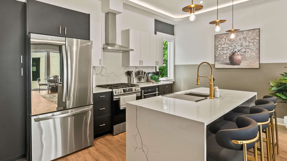 Full Kitchen