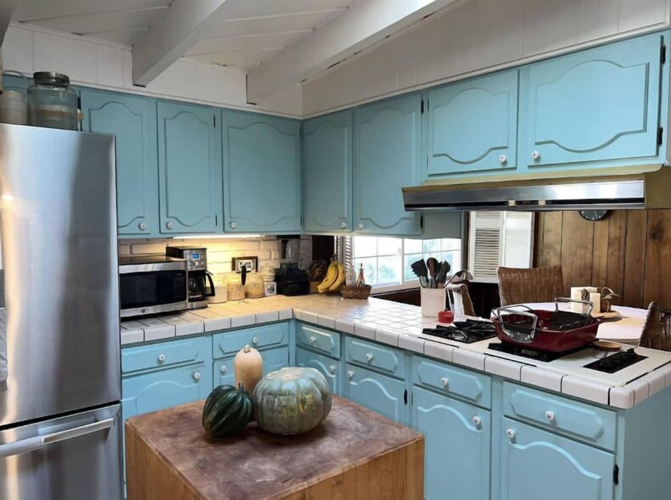 Family House, Private Bathroom | Private kitchen | Coffee/tea maker